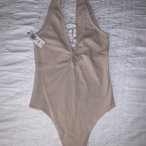 Wilfred bodysuit (aritzia) size xs